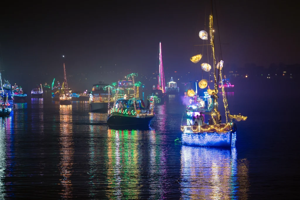 Boat Lineup ALX Boat Parade 2023 CREDIT Evan Michio for Visit Alexandria